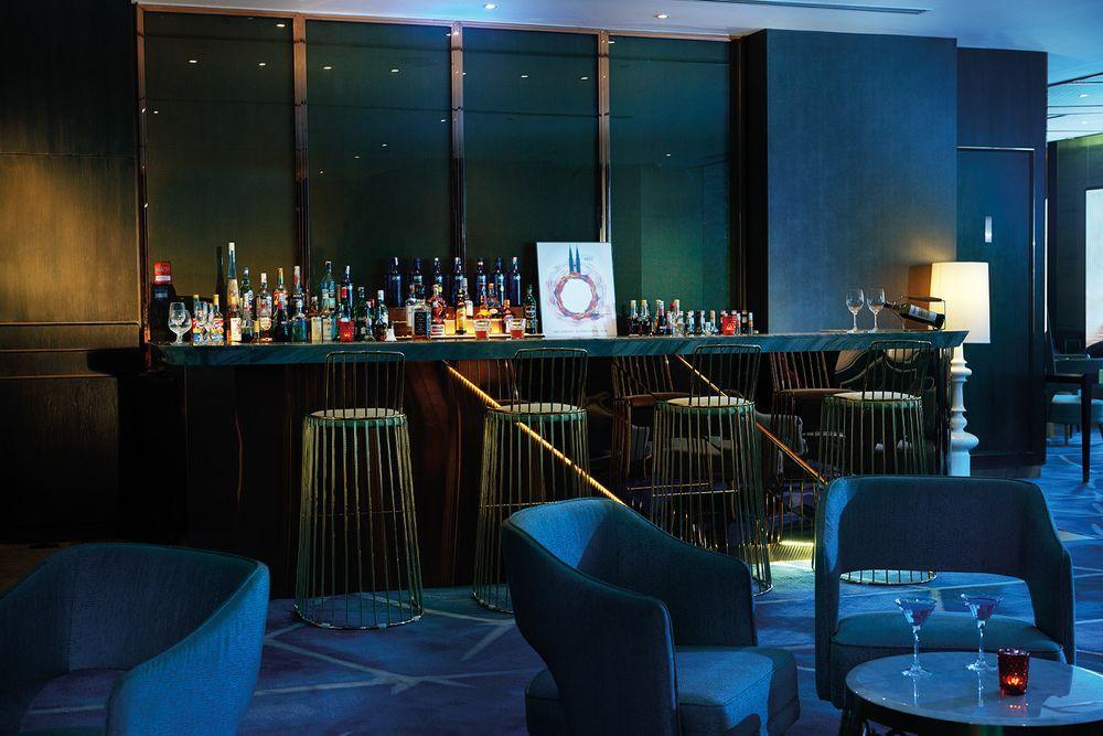 Dorsett Kuala Lumpur Ξενοδοχείο Εξωτερικό φωτογραφία The bar at the 12th floor